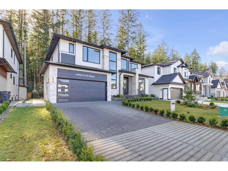 19704 31A Avenue, Langley, British Columbia, V2Z0B2, Langley, British Columbia — photo 1 of 5