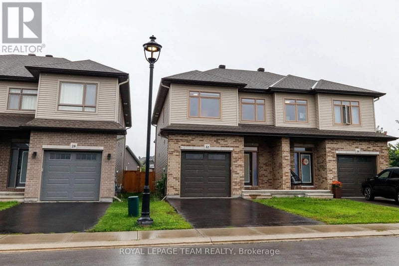 32 Berryman Street, Carleton Place, Ontario, K7C0H5, Carleton Place, Ontario — photo 1 of 5
