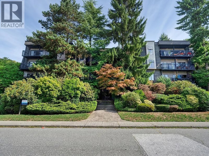 #205 150 5TH Street, North Vancouver, British Columbia, V7L1L5, North Vancouver, British Columbia — photo 1 of 5