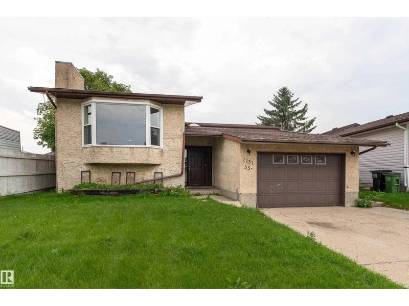 1131 35A ST NW, Edmonton, Alberta, T6L2L4, Edmonton, Alberta — photo 1 of 5
