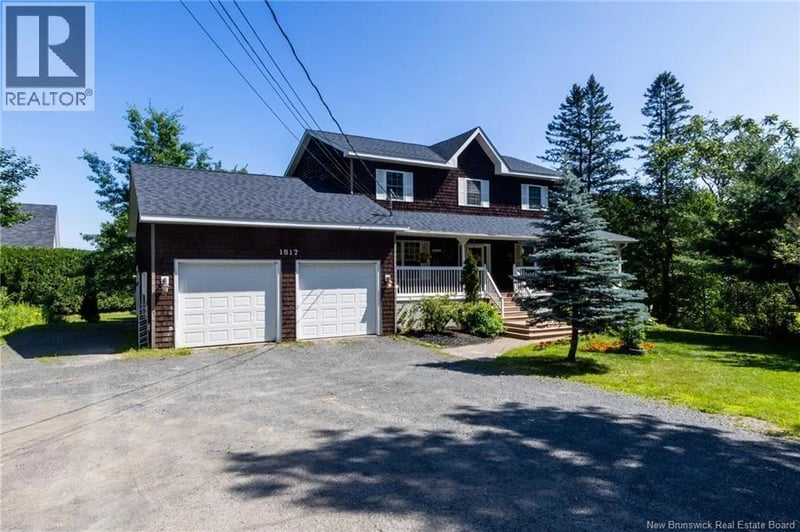 1517 Woodstock Road, Fredericton, New Brunswick, E3C1P2, Fredericton, New Brunswick — photo 1 of 5