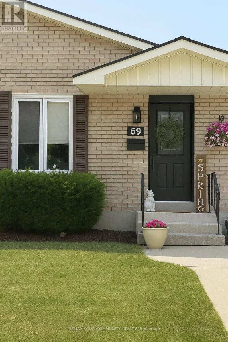 69 Branlyn Crescent, Brantford, Ontario, N3P2A1, Brantford, Ontario — photo 1 of 5