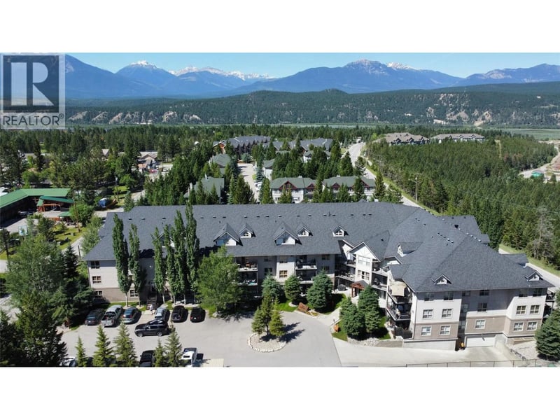 #308 4875 Radium Boulevard, Radium Hot Springs, British Columbia, V0A1M0, Radium Hot Springs, British Columbia — photo 1 of 5