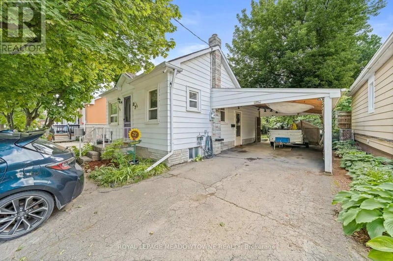 27 Royce Avenue, Brampton (Downtown Brampton), Ontario, L6Y1J6, Brampton (Downtown Brampton), Ontario — photo 1 of 5
