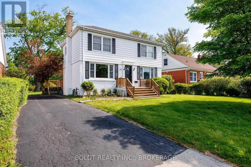 35 Rivercrest Drive, St. Catharines (Glendale/Glenridge), Ontario, L2T2P3, St. Catharines (Glendale/Glenridge), Ontario — photo 1 of 5