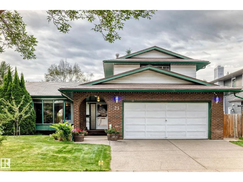 23 WOODLANDS RD, St. Albert, Alberta, T8N3L8, St. Albert, Alberta — photo 1 of 5