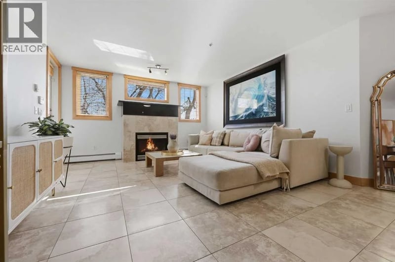 2411 Erlton Road Southwest, Calgary, Alberta, T2S3B9, Calgary, Alberta — photo 1 of 5