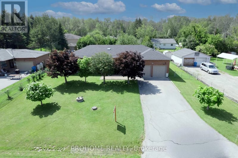 10 Joel Avenue, Georgina (Historic Lakeshore Communities), Ontario, L0E1S0, Georgina (Historic Lakeshore Communities), Ontario — photo 1 of 5