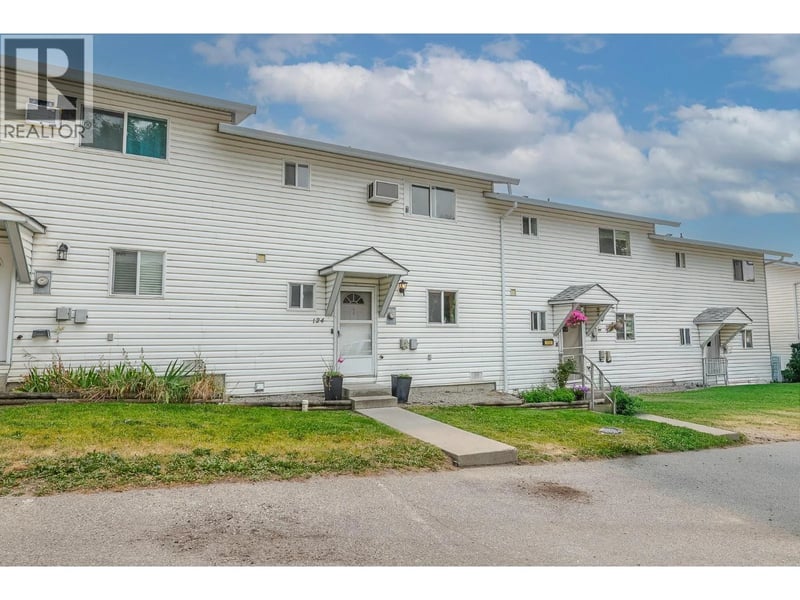 #124 3004 SOUTH MAIN Street, Penticton, British Columbia, V2A6Y2, Penticton, British Columbia — photo 1 of 5