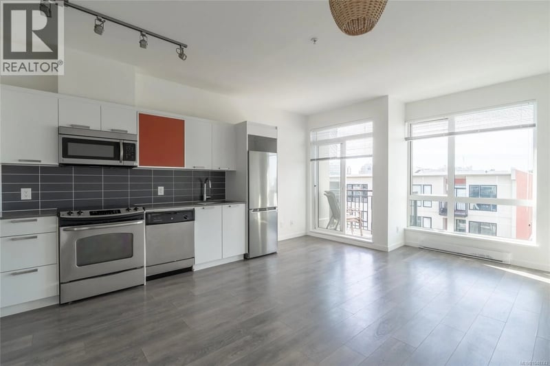 #510 517 Fisgard Street, Victoria, British Columbia, V8W0C5, Victoria, British Columbia — photo 1 of 5