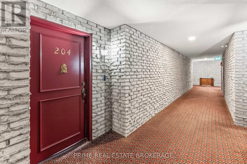 #204 693 Windermere Road North, London North (North G), Ontario, N5X2P1, London North (North G), Ontario — photo 1 of 5