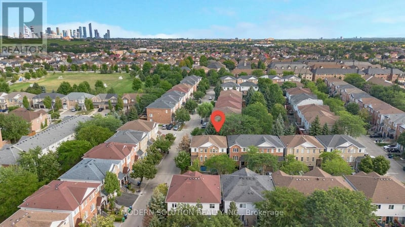 #133 1480 Britannia Road West, Mississauga (East Credit), Ontario, L5V2K4, Mississauga (East Credit), Ontario — photo 1 of 5