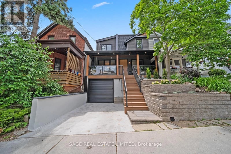 116 Lee Avenue, Toronto (The Beaches), Ontario, M4E2P3, Toronto (The Beaches), Ontario — photo 1 of 5
