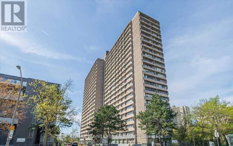 #1906 10 Sunny Glenway, Toronto (Flemingdon Park), Ontario, M3C2Z3, Toronto (Flemingdon Park), Ontario — photo 1 of 5