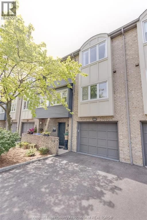 #9-3917 3917 RIVERSIDE East, Windsor, Ontario, N8Y1G5, Windsor, Ontario — photo 1 of 5