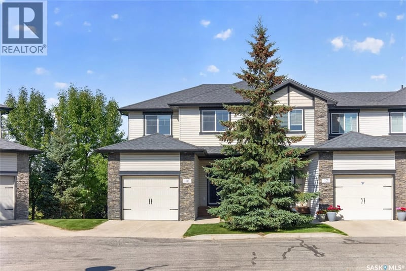 16 215 Hampton GREEN, Saskatoon, Saskatchewan, S7R0G7, Saskatoon, Saskatchewan — photo 1 of 5