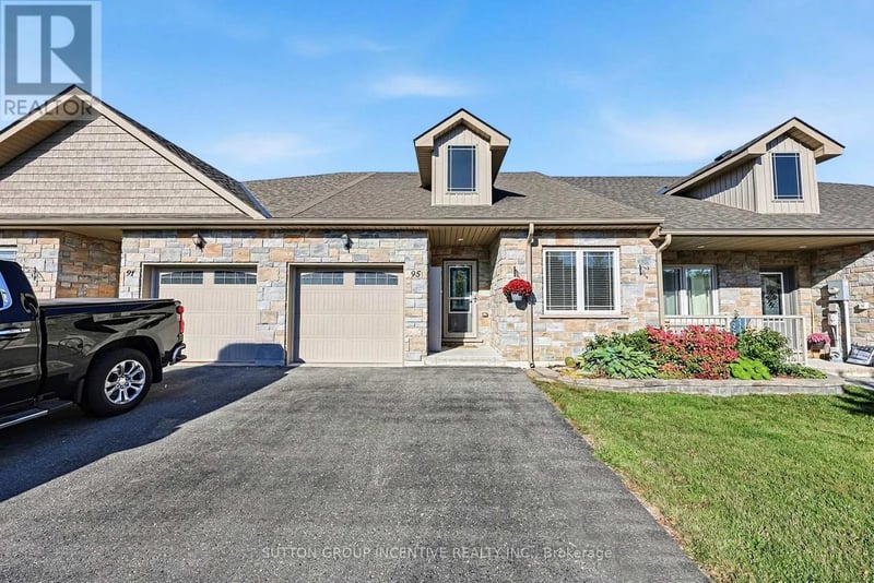 95 Lucy Lane, Orillia, Ontario, L3V7A8, Orillia, Ontario — photo 1 of 5