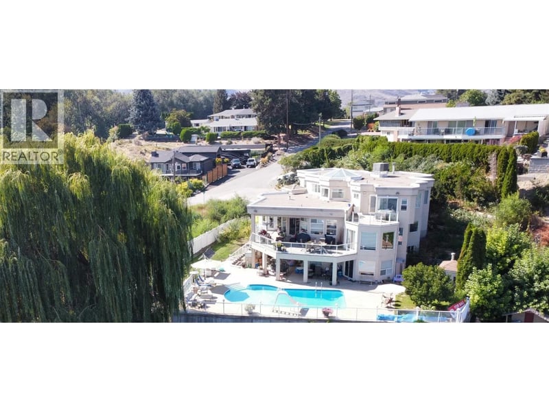 8330 22ND Avenue, Osoyoos, British Columbia, V0H1V1, Osoyoos, British Columbia — photo 1 of 5