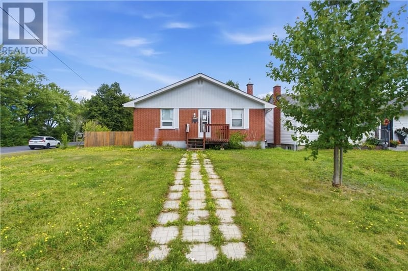 1442 Agincourt Avenue, Sudbury, Ontario, P3A3J9, Sudbury, Ontario — photo 1 of 5