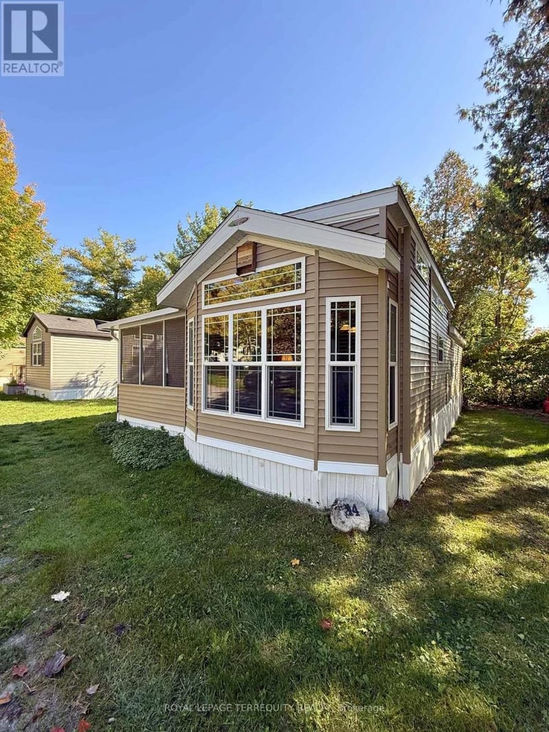 14 Rockhaven, Selwyn, Ontario, K0L2H0, Selwyn, Ontario — photo 1 of 5