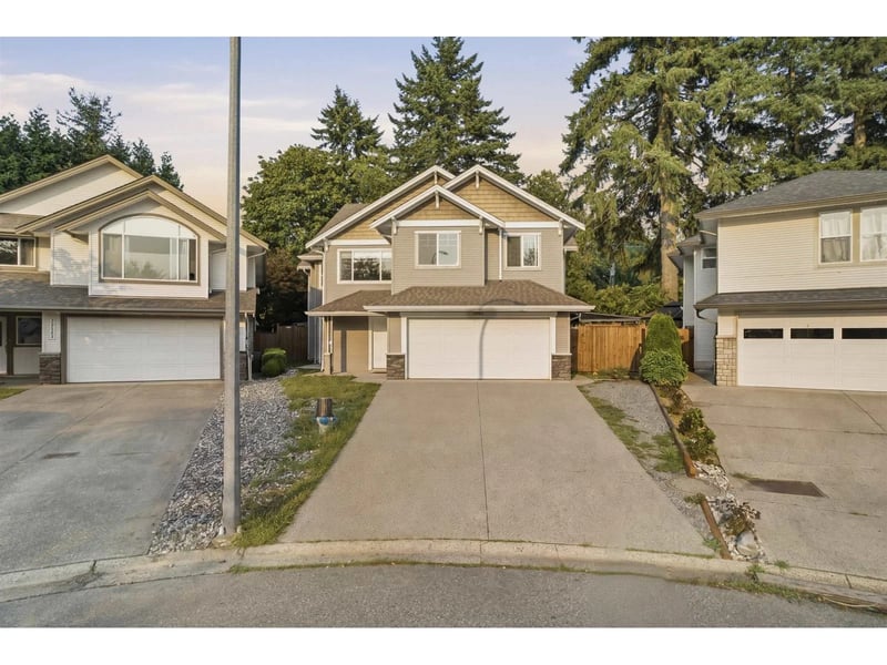 33883 HOLLISTER Place, Mission, British Columbia, V2V7P6, Mission, British Columbia — photo 1 of 5