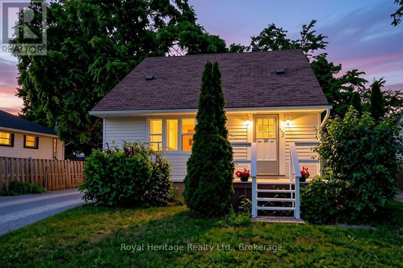 722 Gillespie Avenue, Peterborough (Otonabee Ward 1), Ontario, K9J4B7, Peterborough (Otonabee Ward 1), Ontario — photo 1 of 5