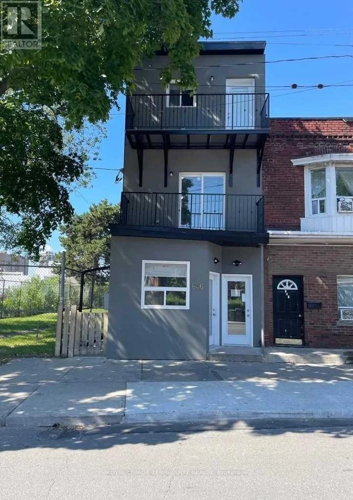 #3 646 Lansdowne Avenue, Toronto (Little Portugal), Ontario, M6H3Y7, Toronto (Little Portugal), Ontario — photo 1 of 5