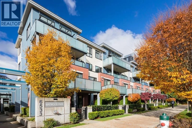 #208 6533 MCKAY Avenue, Burnaby, British Columbia, V5H2V5, Burnaby, British Columbia — photo 1 of 5