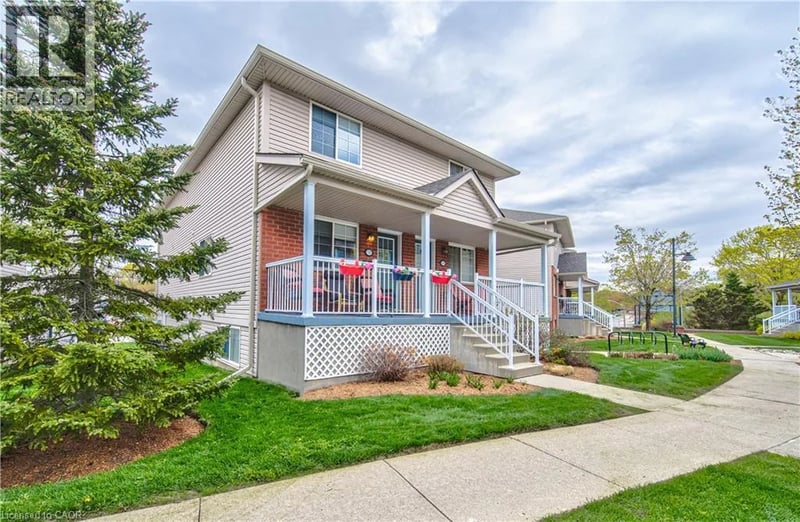 #3B 139 BRIGHTON Street, Waterloo, Ontario, N2J4Z5, Waterloo, Ontario — photo 1 of 5