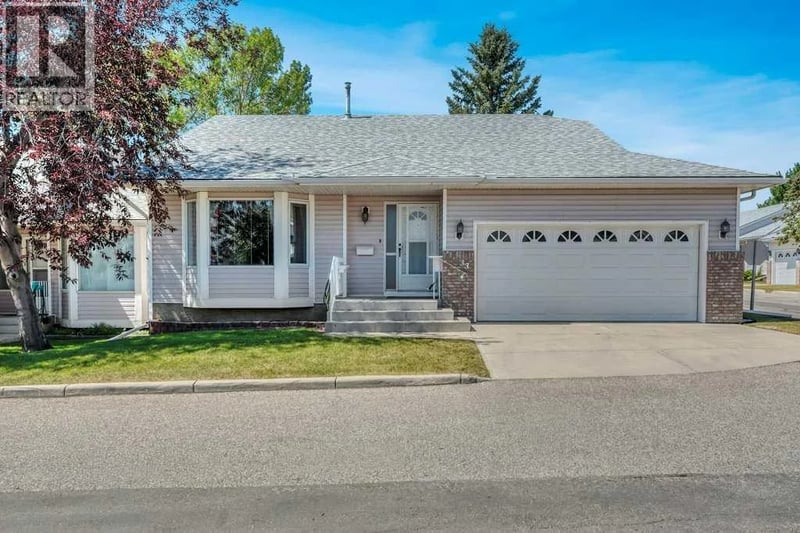 33 Riverview Point Southeast, Calgary, Alberta, T2C4H8, Calgary, Alberta — photo 1 of 5