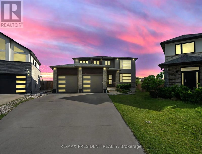 2217 Wateroak Drive, London North (North S), Ontario, N6G5B4, London North (North S), Ontario — photo 1 of 5