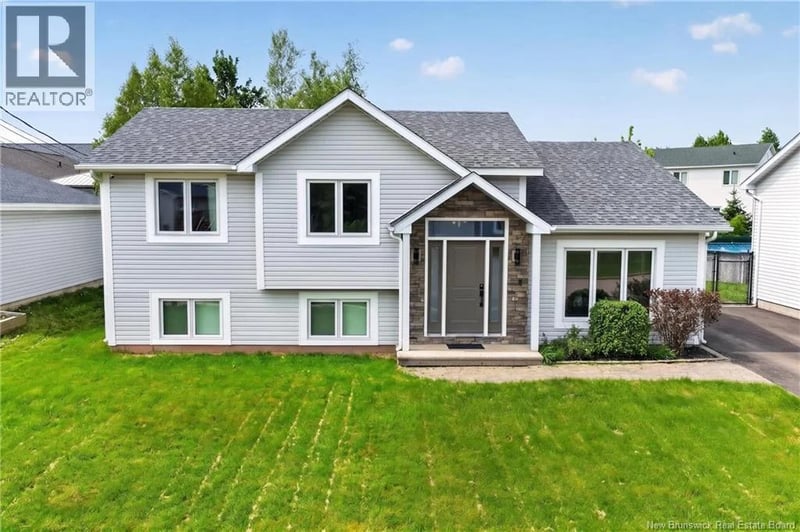287 Maplehurst Drive, Moncton, New Brunswick, E1G4T8, Moncton, New Brunswick — photo 1 of 5