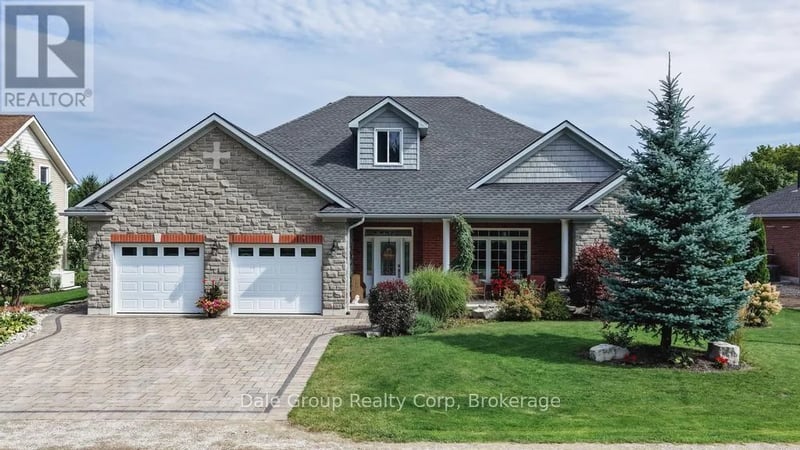 38824 Vienna Street, Bluewater (Stanley), Ontario, N0M2R0, Bluewater (Stanley), Ontario — photo 1 of 5