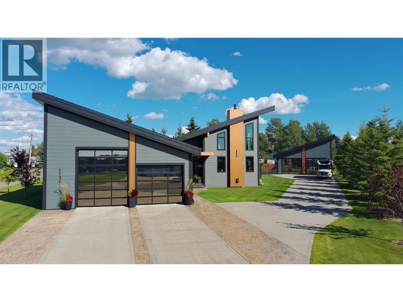 11311 109 Street, Fort St. John, British Columbia, V1J6W3, Fort St. John, British Columbia — photo 1 of 5