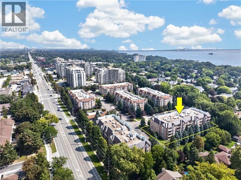 #B404 216 PLAINS Road West, Burlington, Ontario, L7T4K8, Burlington, Ontario — photo 1 of 5