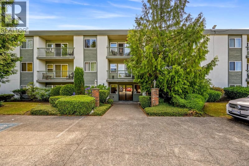 #306A 178 Back Road, Courtenay, British Columbia, V9N3W6, Courtenay, British Columbia — photo 1 of 5