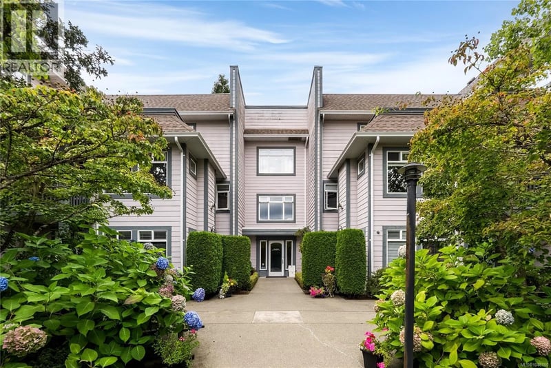 #102 1196 Sluggett Road, Central Saanich, British Columbia, V8M2J3, Central Saanich, British Columbia — photo 1 of 5