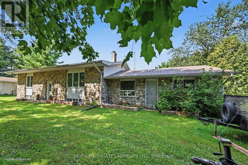 21111 Conc 8 Road, South Glengarry, Ontario, K0C1L0, South Glengarry, Ontario — photo 1 of 5