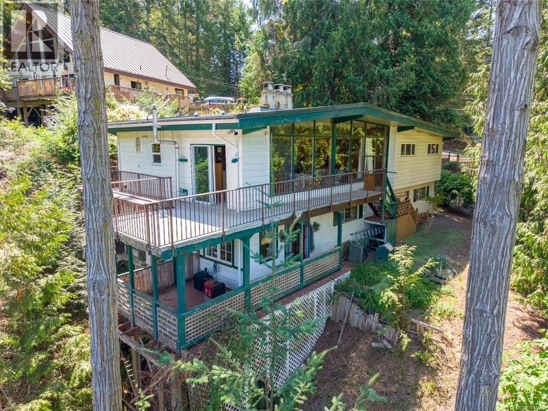 2610 Gunwhale Road, Pender Island, British Columbia, V0N2M2, Pender Island, British Columbia — photo 1 of 5