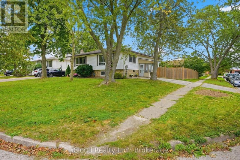 3 Manley Crescent, Thorold (Confederation Heights), Ontario, L2V4K2, Thorold (Confederation Heights), Ontario — photo 1 of 5