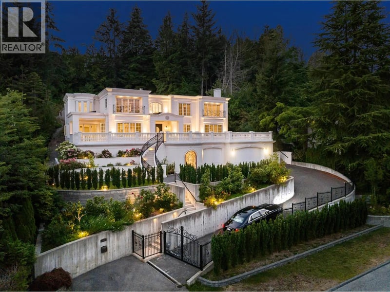 735 ST. ANDREWS Road, West Vancouver, British Columbia, V7S1V5, West Vancouver, British Columbia — photo 1 of 5