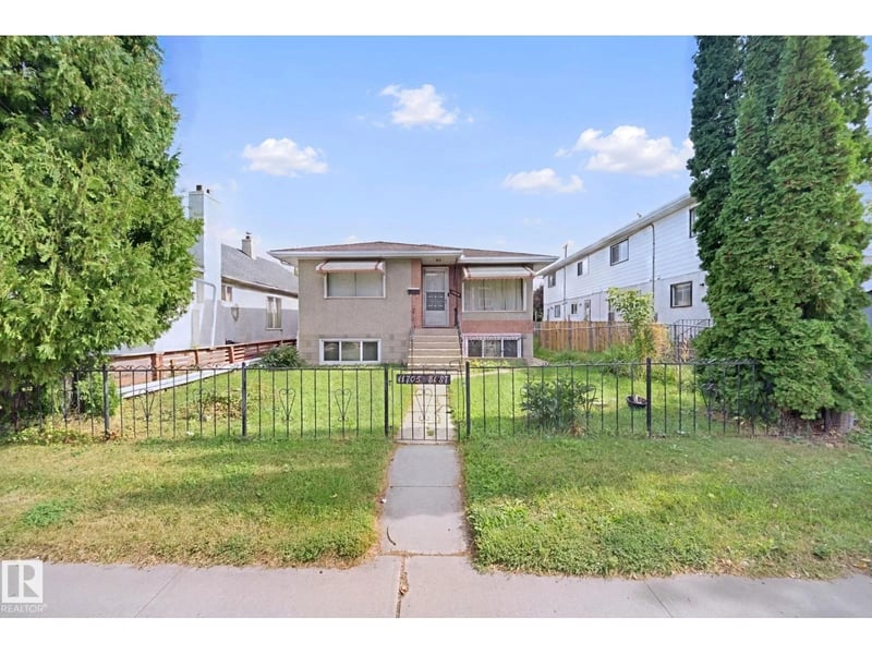 11705 81 ST NW, Edmonton, Alberta, T5B2S3, Edmonton, Alberta — photo 1 of 5