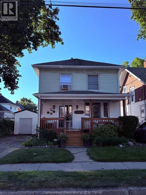 158 LORNE Avenue, Chatham, Ontario, N7M1S6, Chatham, Ontario — photo 1 of 5