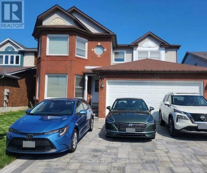 2095 Lynn Heights Drive, Pickering (Liverpool), Ontario, L1X2S1, Pickering (Liverpool), Ontario — photo 1 of 5