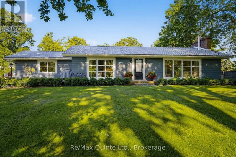 22 Beckwith Street, Prince Edward County (Athol Ward), Ontario, K0K1P0, Prince Edward County (Athol Ward), Ontario — photo 1 of 5