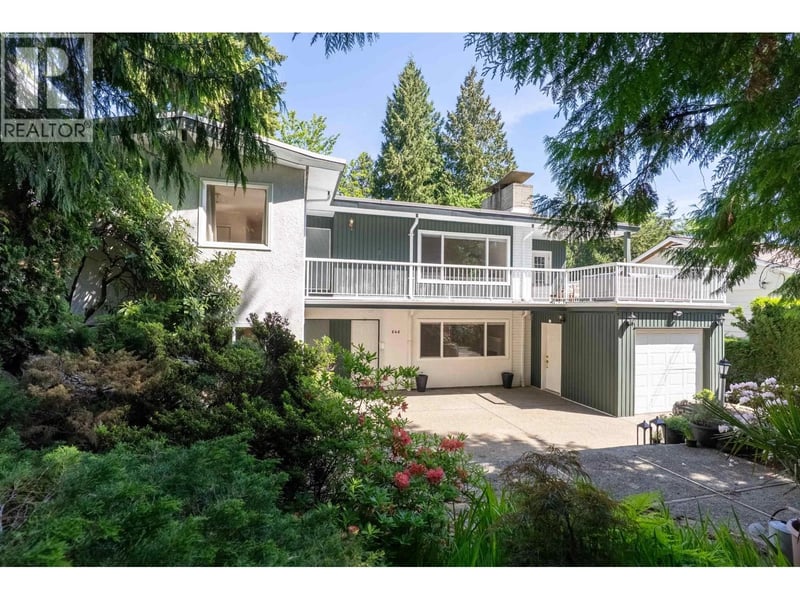 646 WINDSOR Road, North Vancouver, British Columbia, V7N1K7, North Vancouver, British Columbia — photo 1 of 5