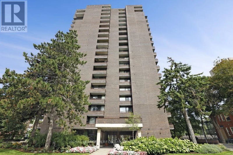 #1801 71 Somerset Street West, Ottawa, Ontario, K2P2G2, Ottawa, Ontario — photo 1 of 5