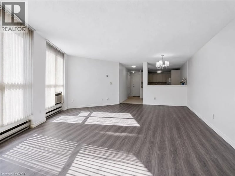 #101 24 MARILYN Drive, Guelph, Ontario, N1H8E9, Guelph, Ontario — photo 1 of 5
