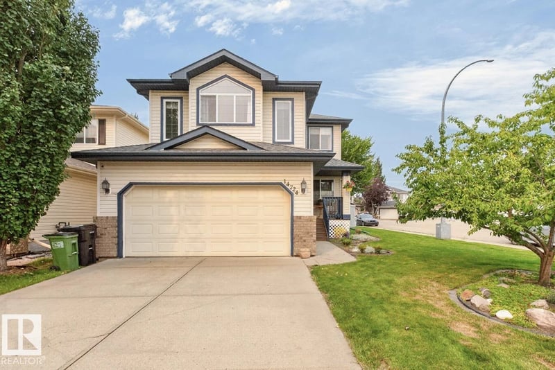 14724 138A ST NW, Edmonton, Alberta, T6V1S1, Edmonton, Alberta — photo 1 of 5