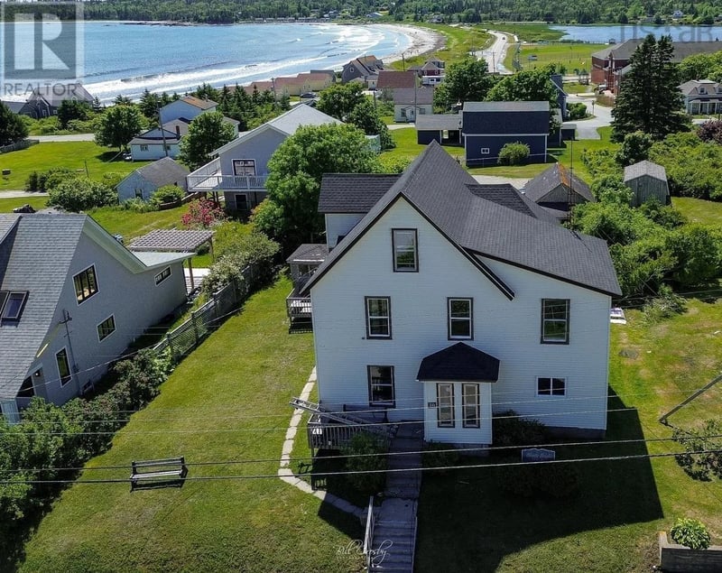 19 Crest Street Street, Lockeport, Nova Scotia, B0T1L0, Lockeport, Nova Scotia — photo 1 of 5